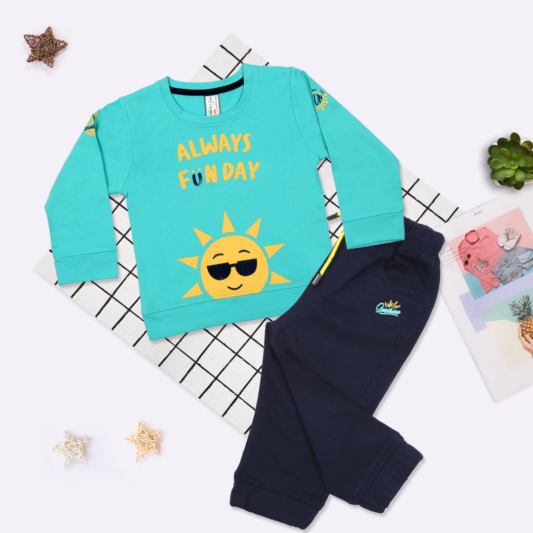Cool & Comfy! Printed Full Sleeves T-Shirt & Jogger Set!