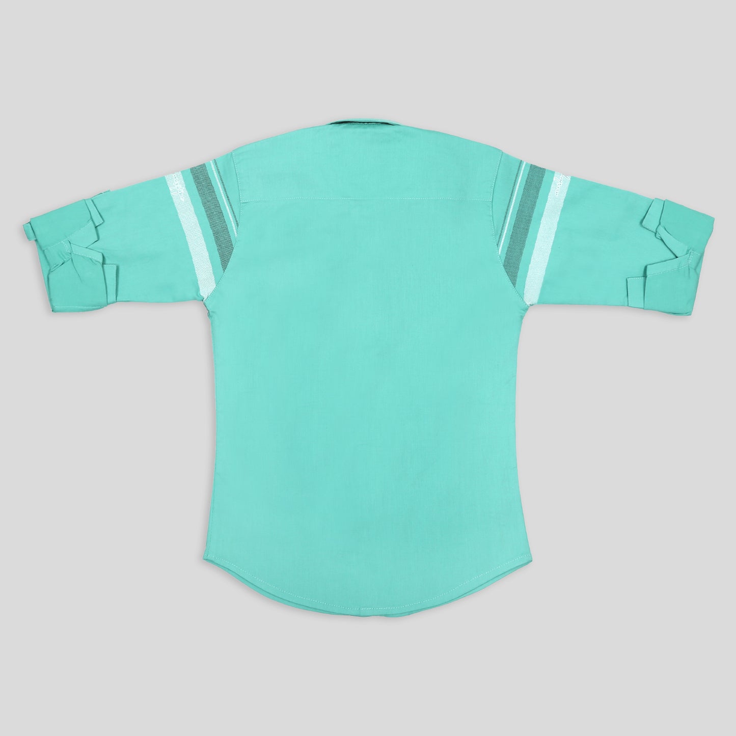 Simplicity, Elevated: This Plain Shirt Rocks Casual Style with Flair!