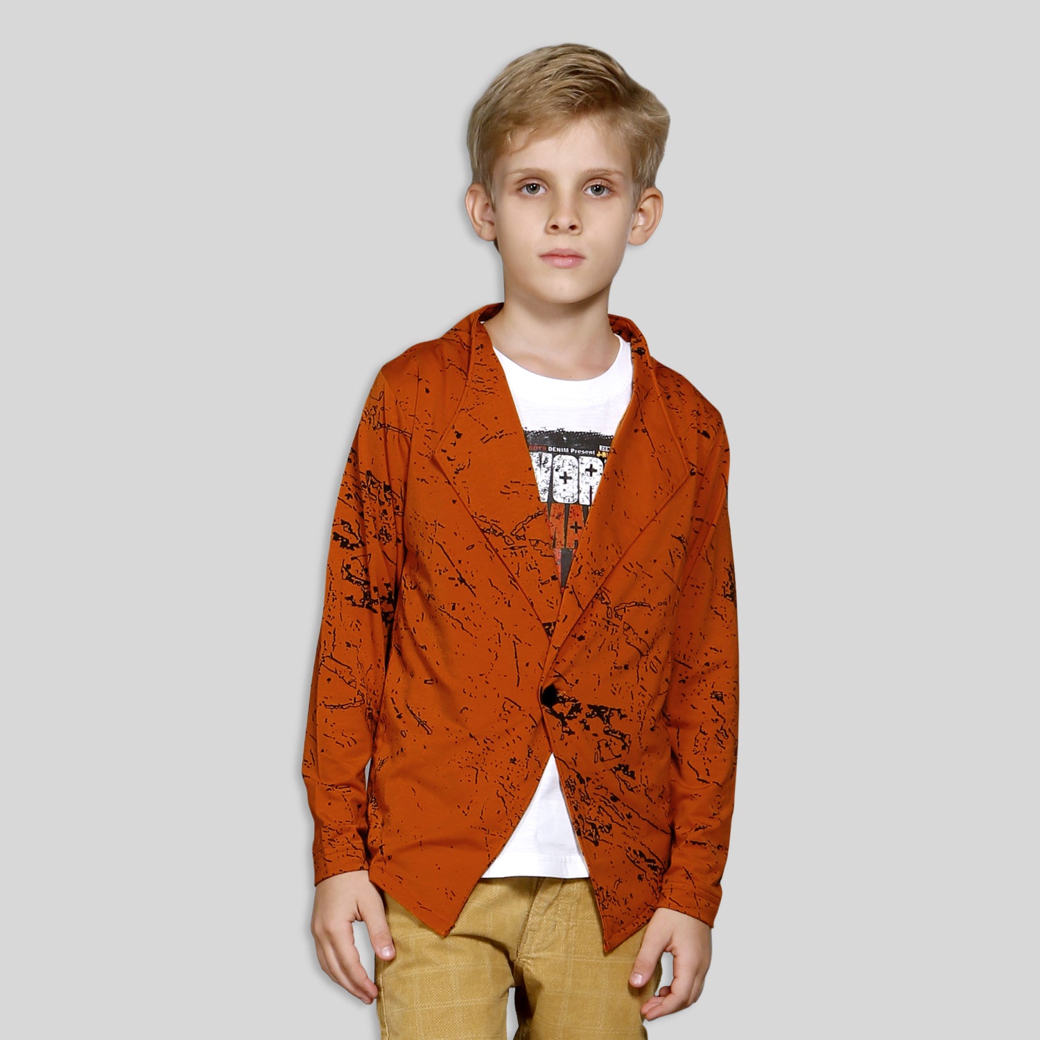 Shrug Roll: Unique T-Shirt Set for Casual Comfort Galore!