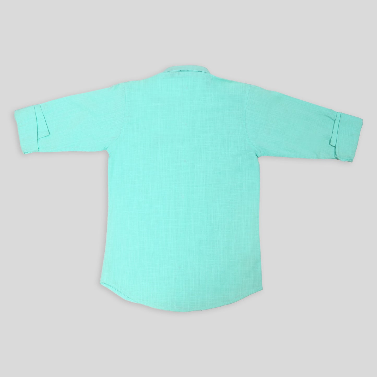 Simplicity, Elevated: This Plain Shirt Rocks Casual Style with Flair!