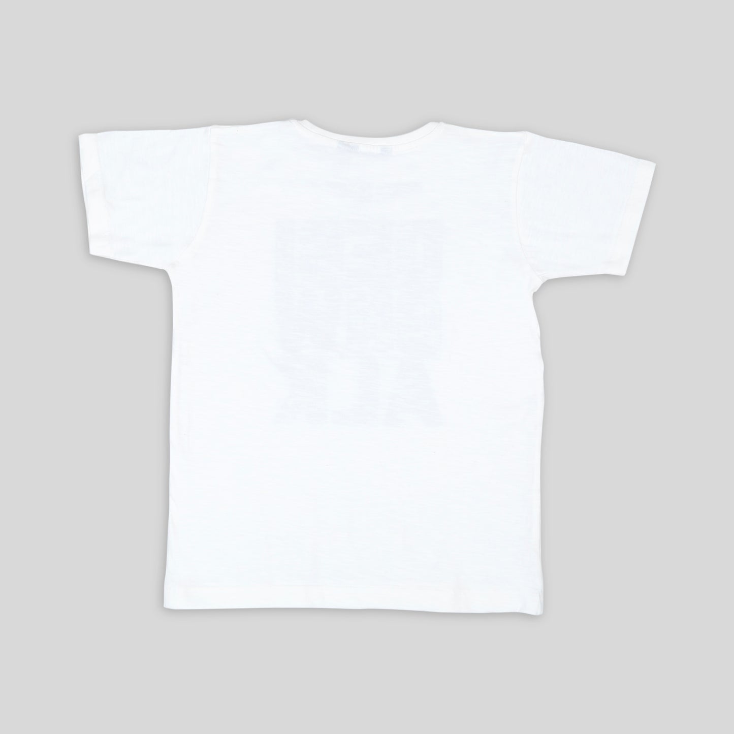 Shirt & Shrug Sizzle: Elevate Casual Coolness with This Unique Combo!