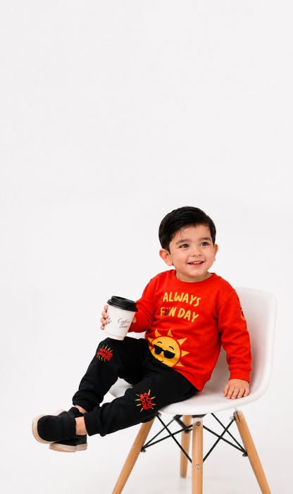 Cool & Comfy! Printed Full Sleeves T-Shirt & Jogger Set!