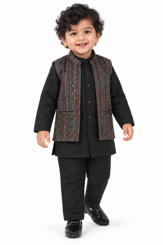Festive Flair: Kurta, Pant & Stylish Half-Jacket Combo Set!