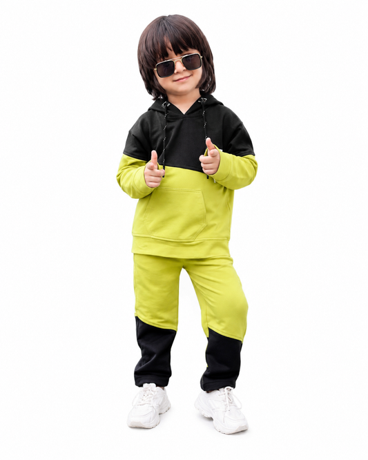 Happy Vibes: Hooded Smiley T-Shirt and Jogger Set for Kids!