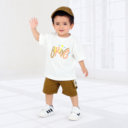 Coolest Combo Ever: Tee, Shorts, Cap—Adventure Starts Here!