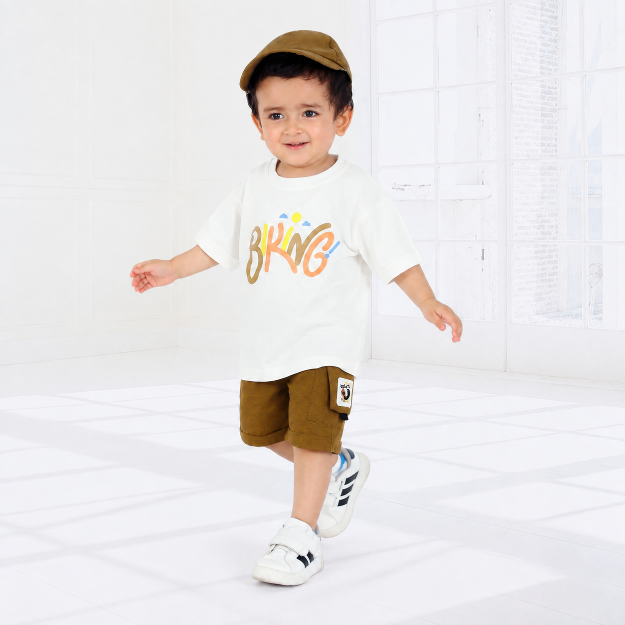 Coolest Combo Ever: Tee, Shorts, Cap—Adventure Starts Here!