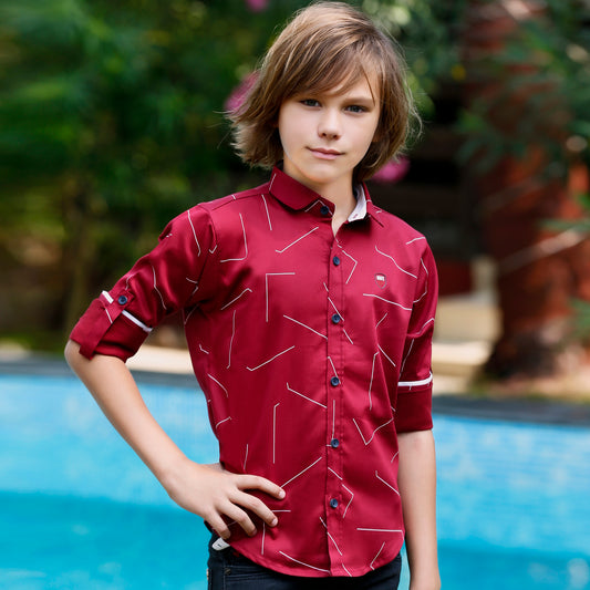 Simplicity, Elevated: This Plain Shirt Rocks Casual Style with Flair!