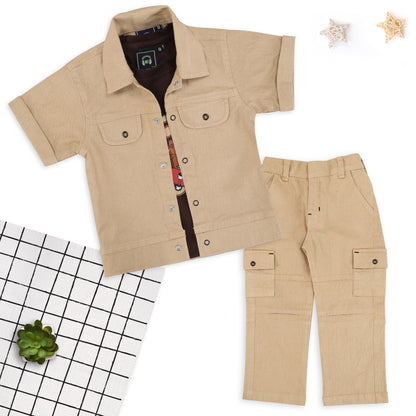 Adventure-Ready Style: Jacket, Printed Tee & Pant Power Set!