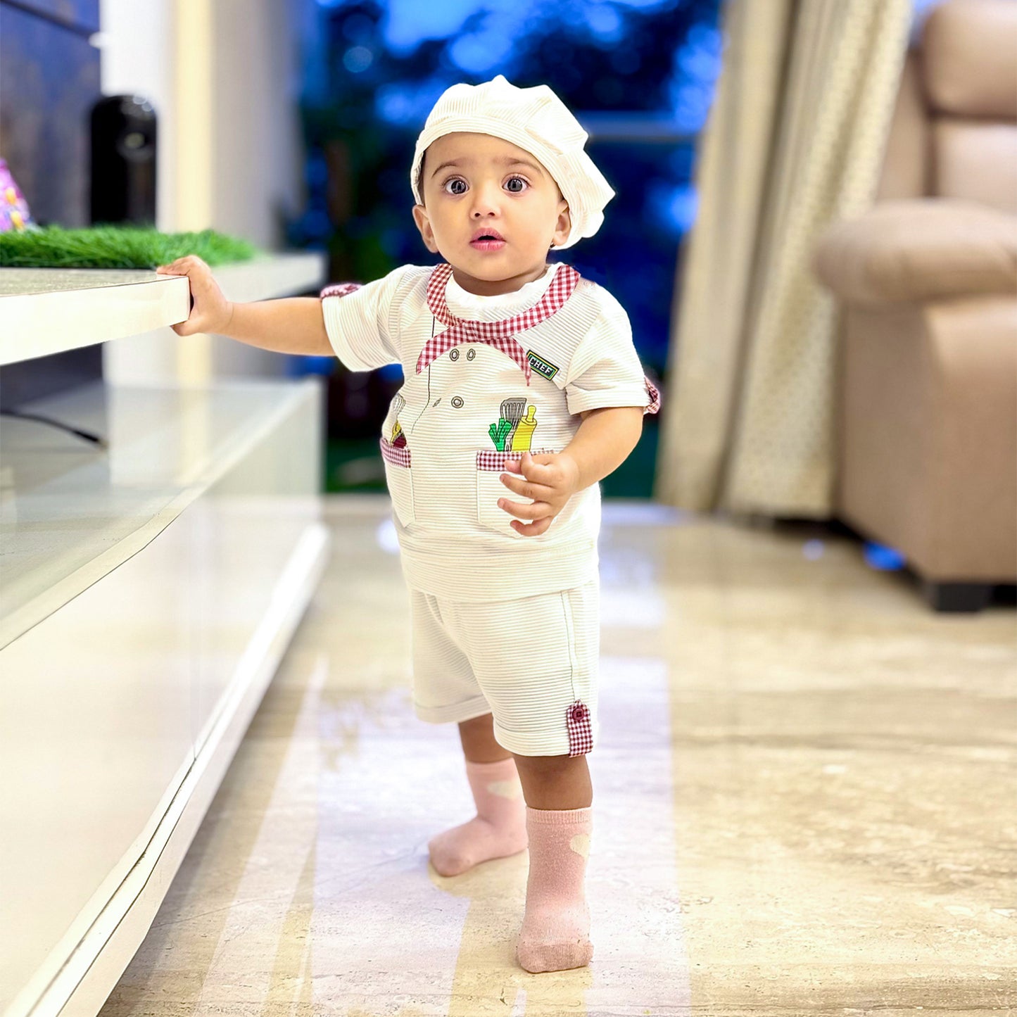 Mini Chef Magic: T-Shirt, Shorts, and Chef Cap Set!
