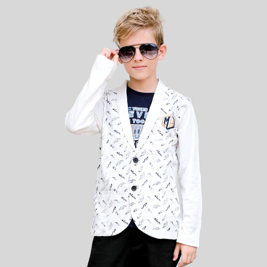 Shirt & Shrug Sizzle: Elevate Casual Coolness with This Unique Combo!