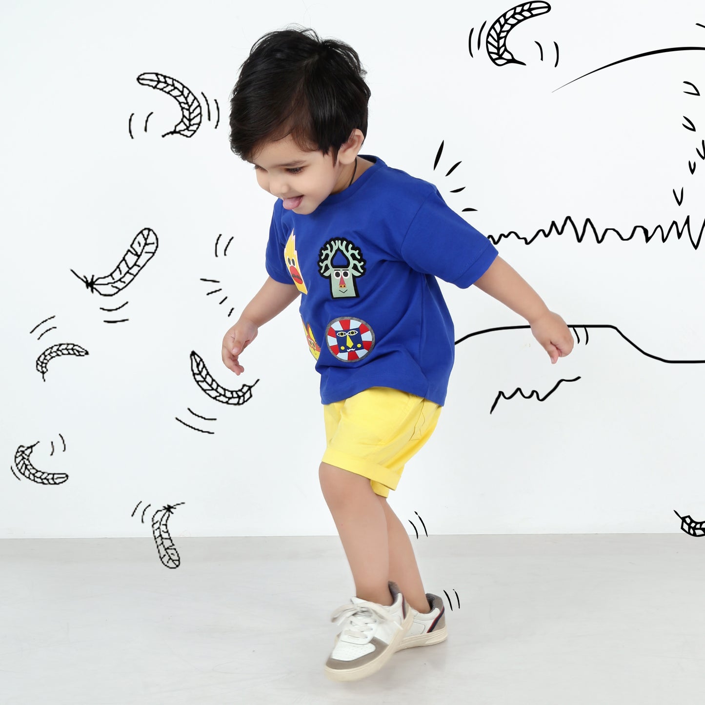 Get your little dude ready to play with our cartoon set!